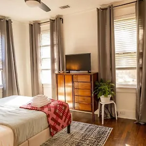 J Birds' In The Heart Of Midtown Vakantiehuis