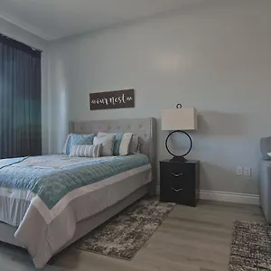 Apartment Newly Renovated Modern